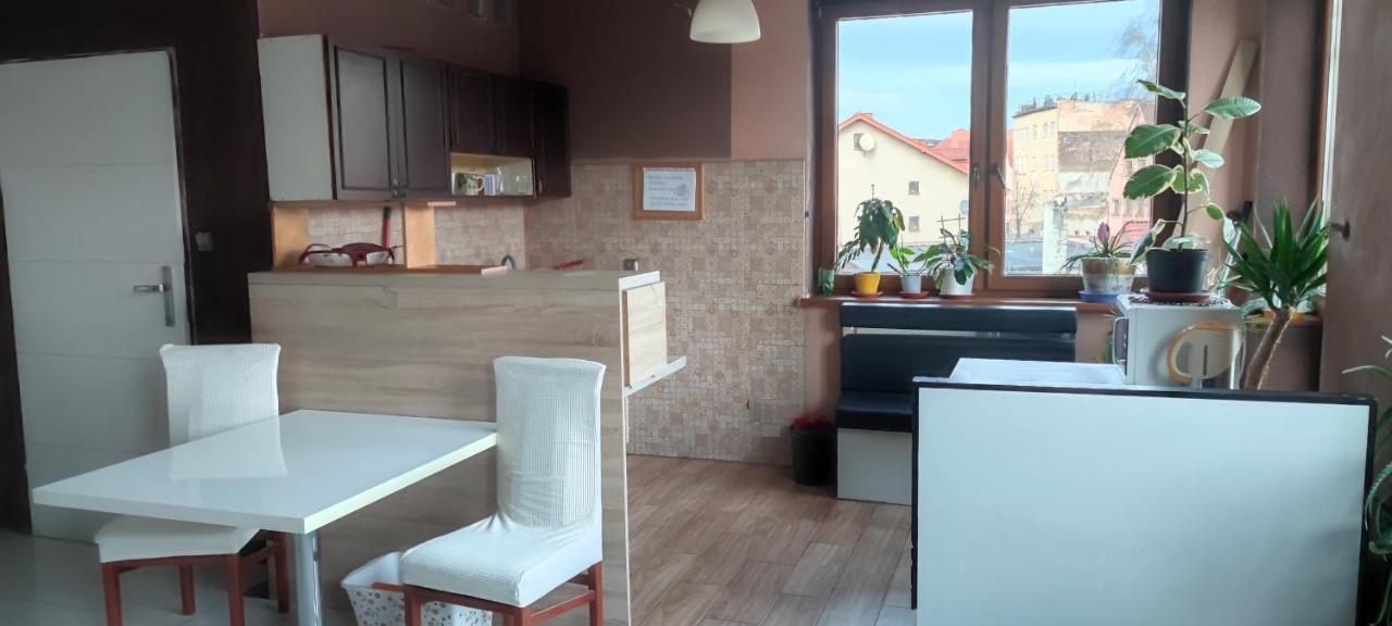 Noclegi Centrum Jelenia Gora Luaran gambar