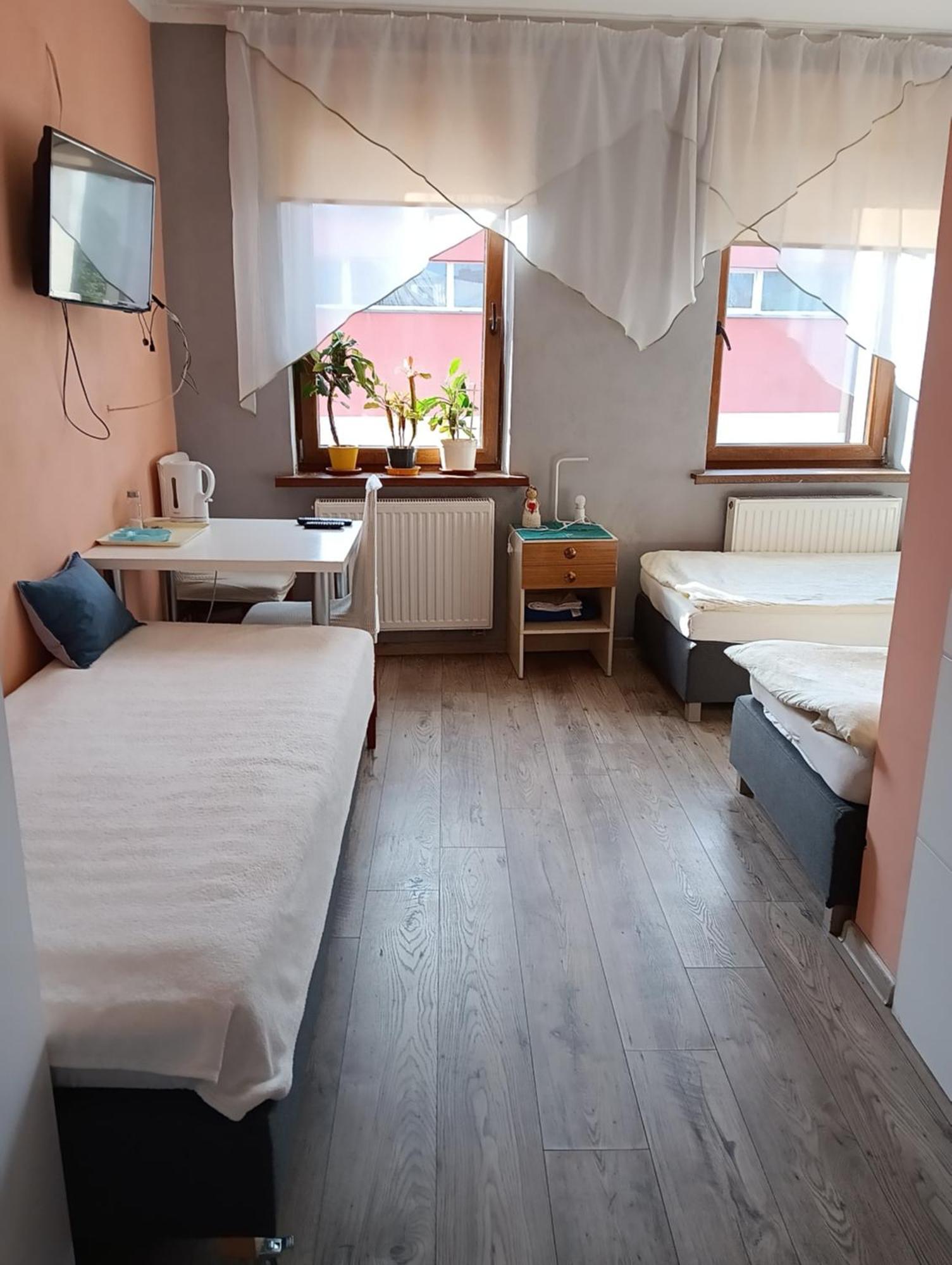 Noclegi Centrum Jelenia Gora Luaran gambar