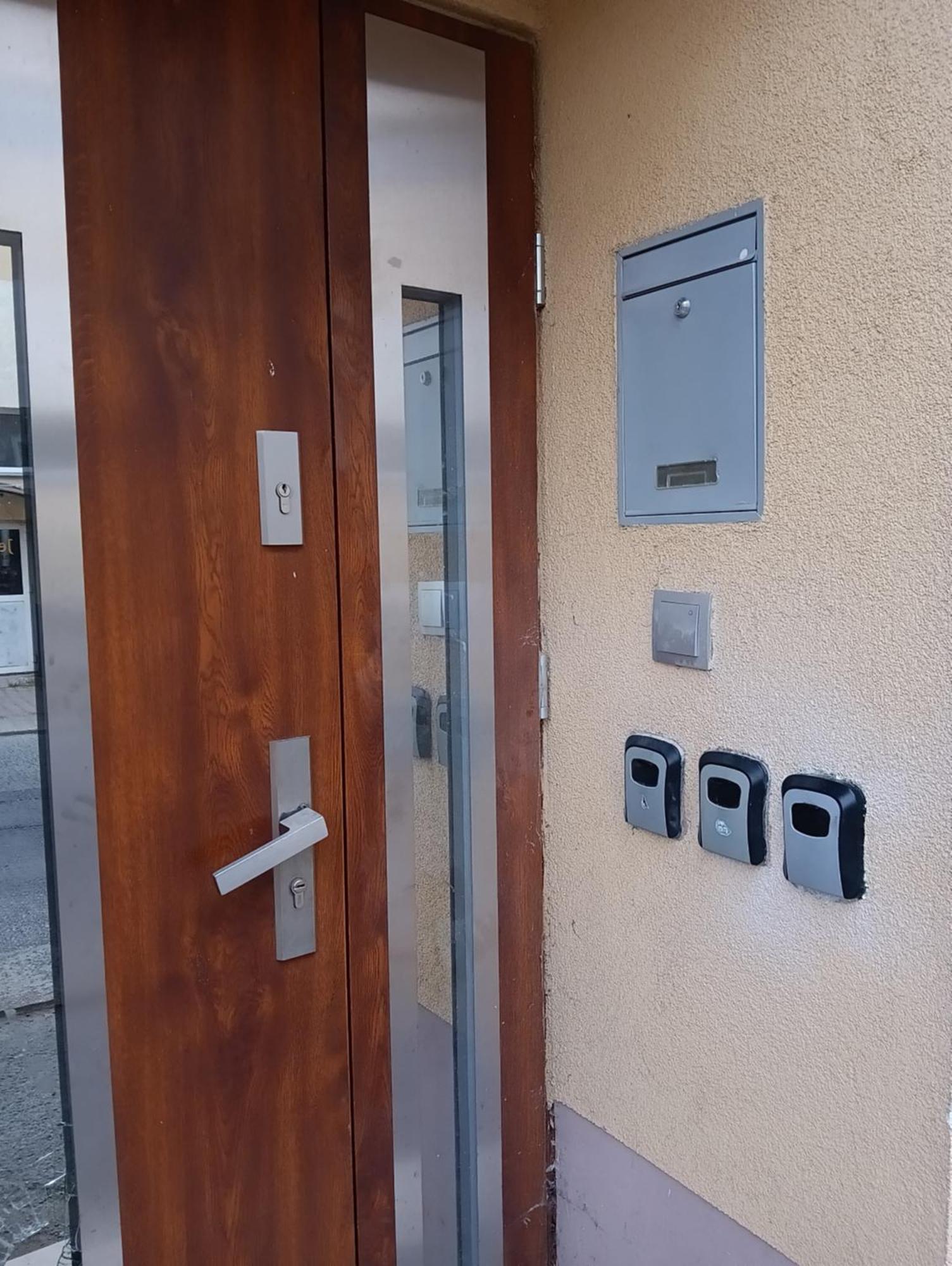 Noclegi Centrum Jelenia Gora Luaran gambar